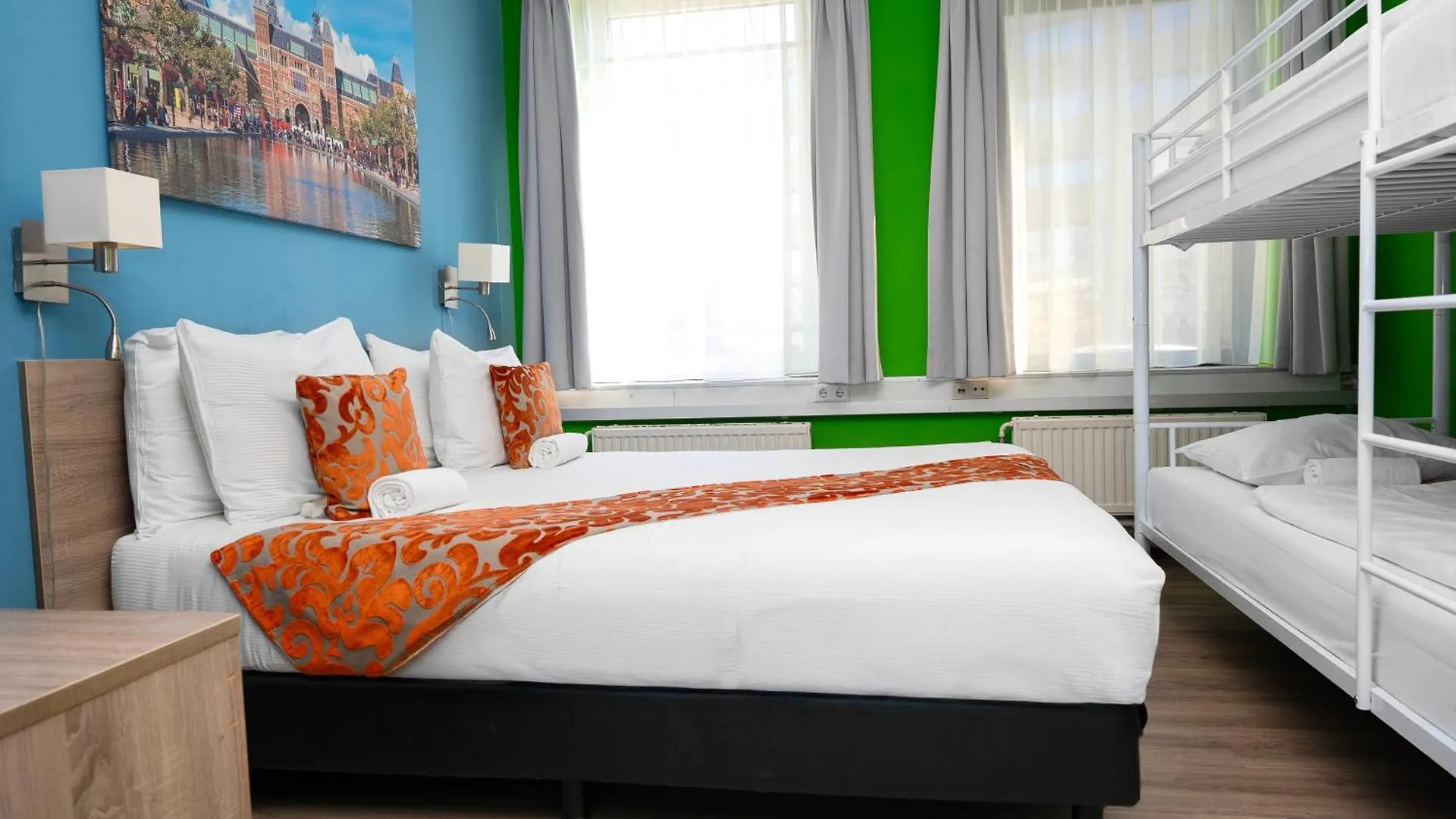Amsterdam Teleport Hotel
