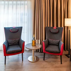 best-western-plus-plaza-den-haag.thehaguehotels.net/